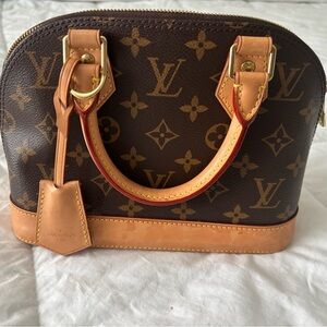 Louis Vuitton Brown Monogram Alma Handbag with Natural Vachetta Trim